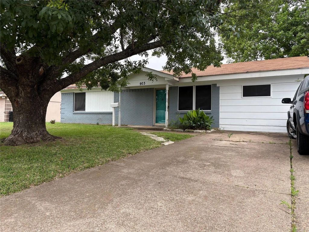 903 Caladium Drive, Mesquite