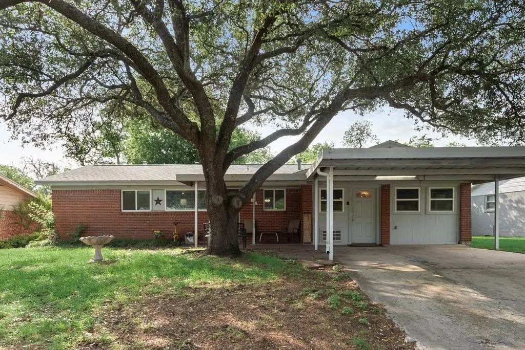 8857 Kate Street, White Settlement