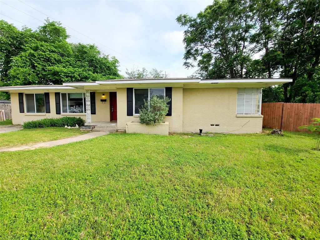 9867 Carnegie Place, Dallas