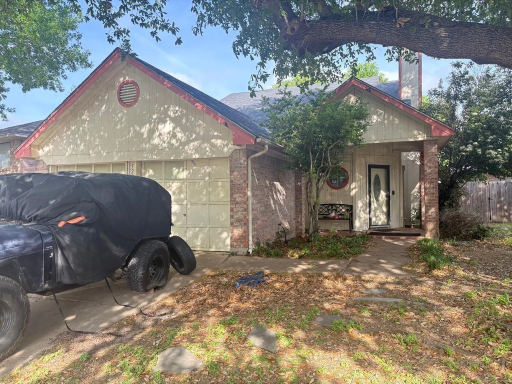 5232 Cornvalley Drive, Arlington