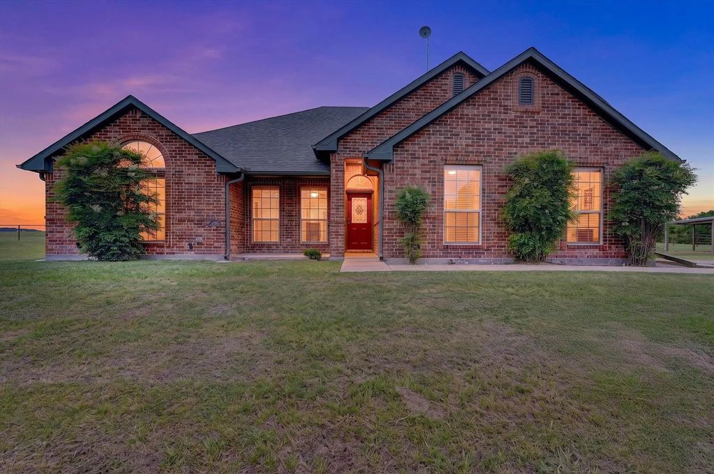 2828 Bennett Road, Howe