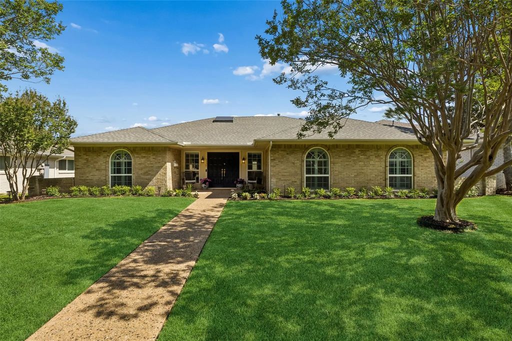 7335 La Sobrina Drive, Dallas