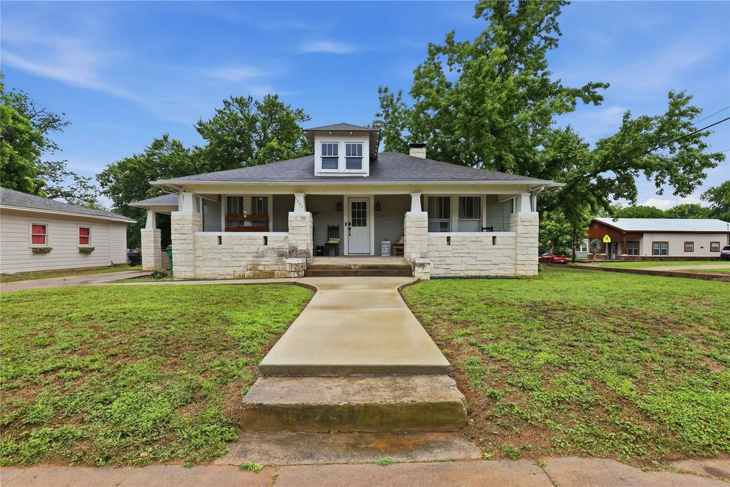 1092 W Frey Street, Stephenville