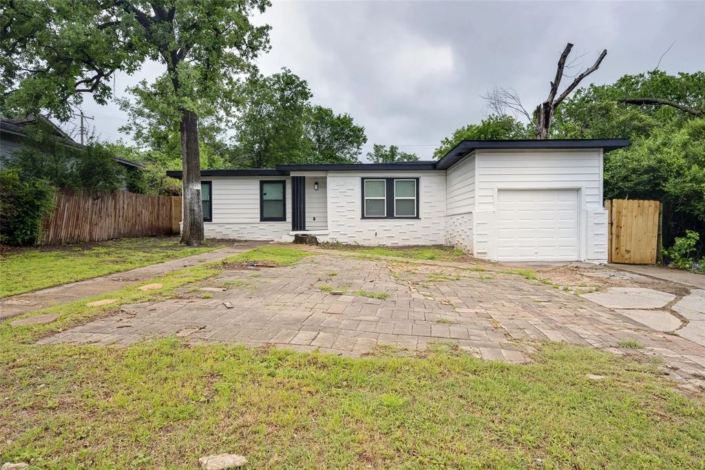 5520 Jewell Avenue, Fort Worth