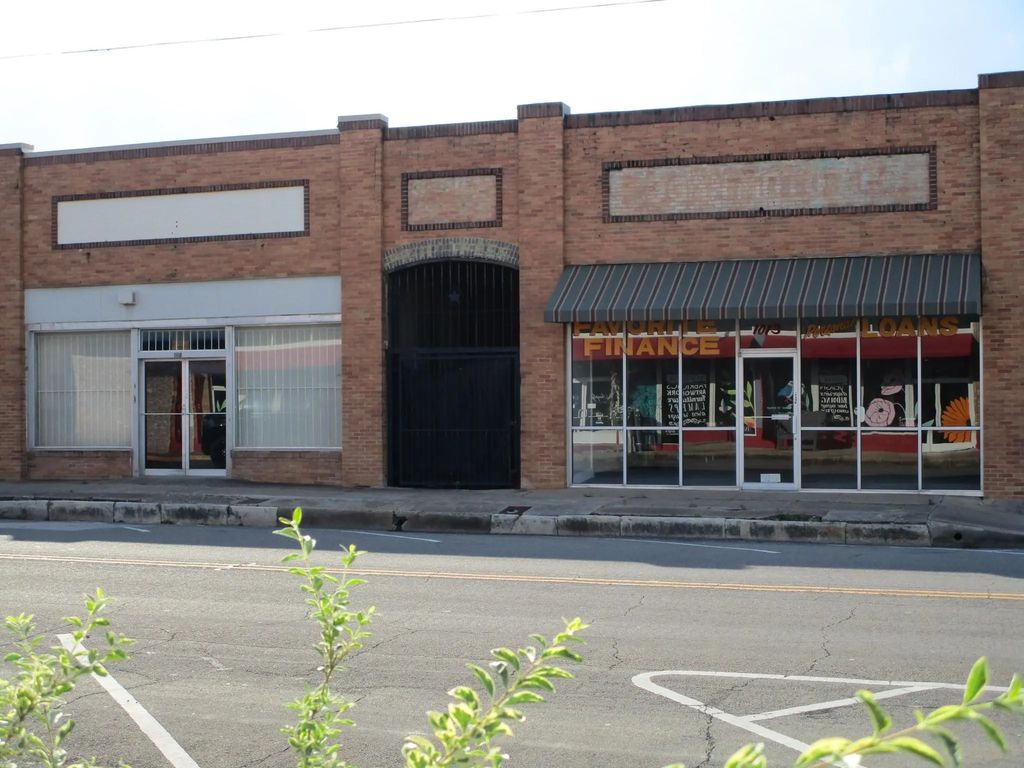 1013 Austin Avenue, Waco