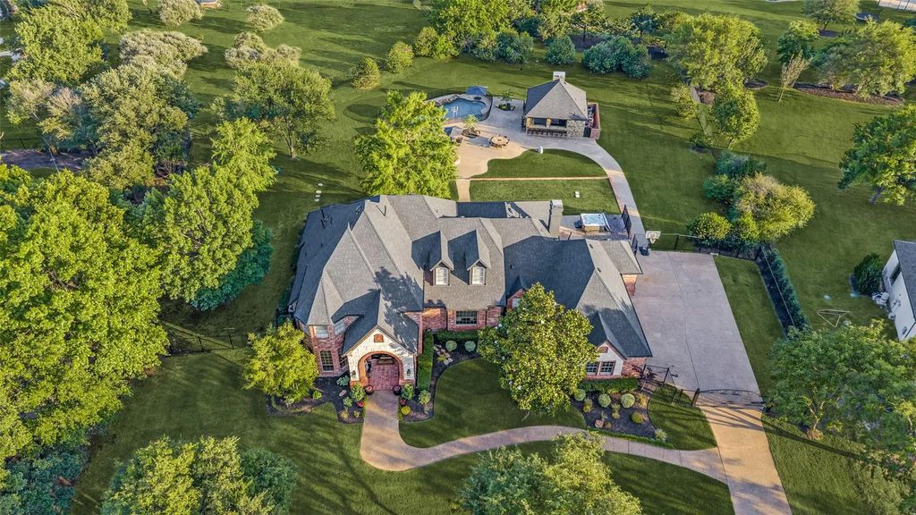 2860 Creek View Court, Prosper