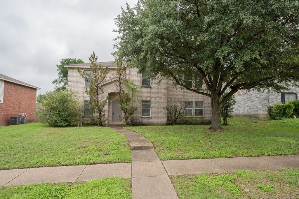 750 Lowe Drive, Cedar Hill
