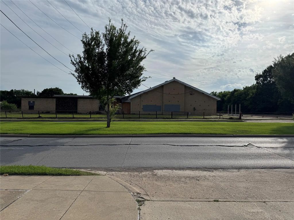4759 Sunnyvale Street, Dallas