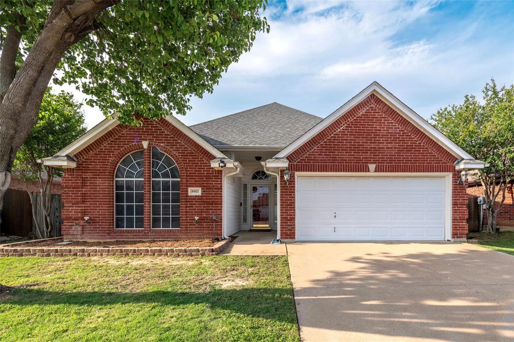 8953 Saranac Trail, Fort Worth