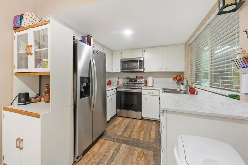 401 Columbia Circle, Lake Dallas