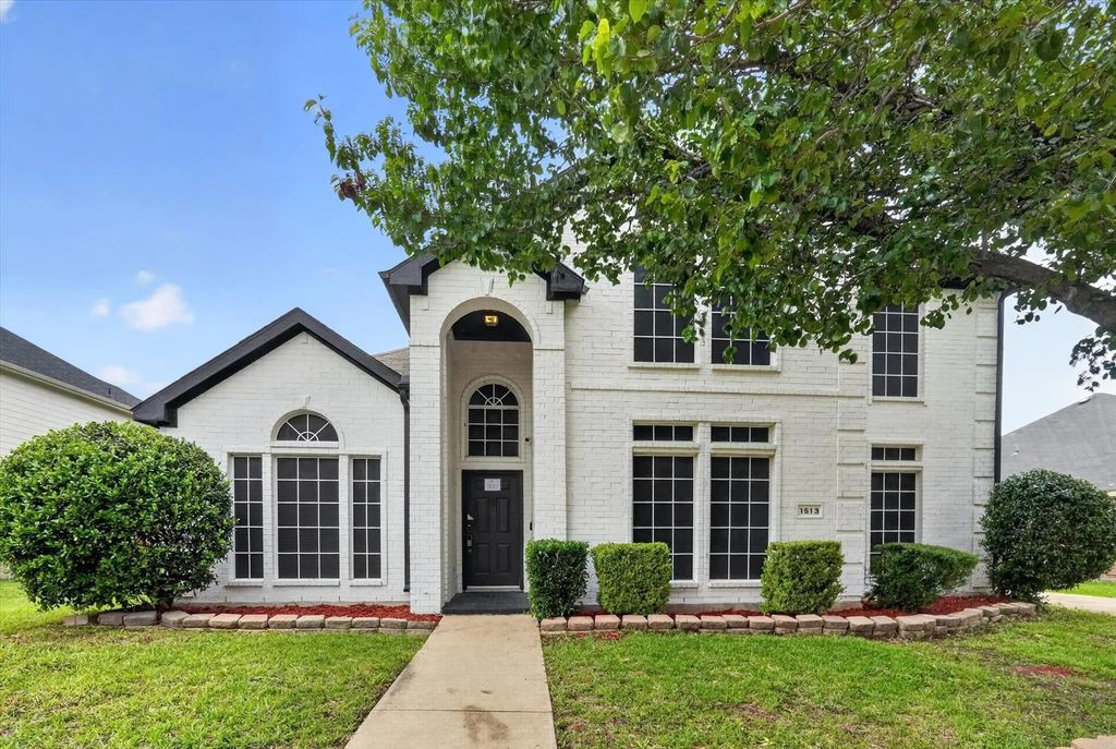 1513 Brighton Drive, Mansfield