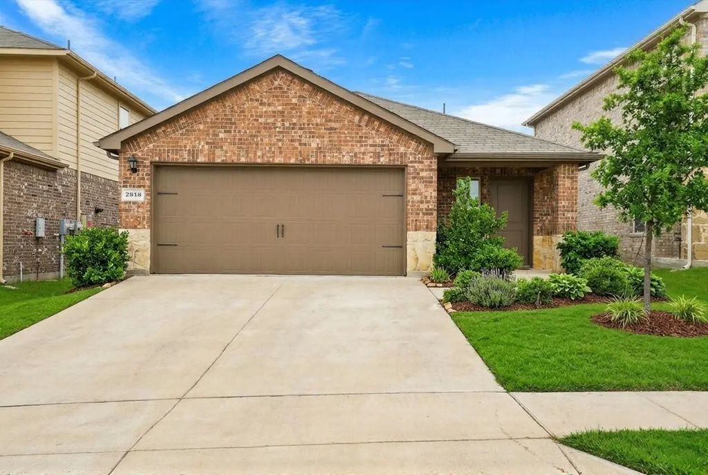 2818 Highgarden Trail, Crandall