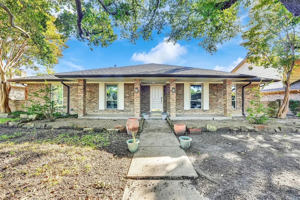10212 Panther Ridge Trail, Dallas