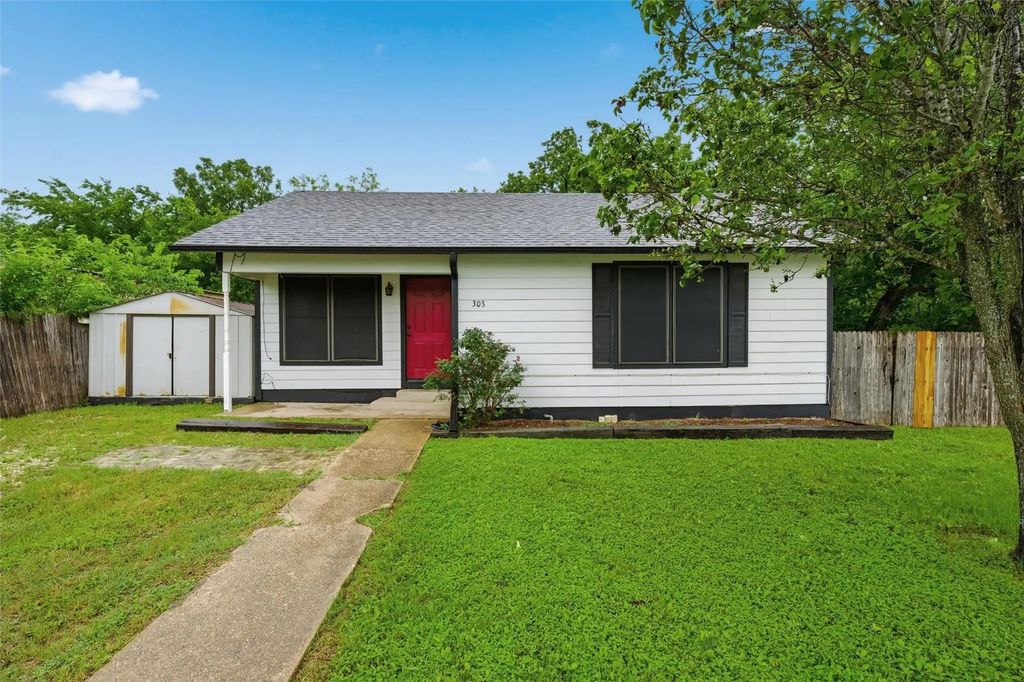 303 N Milam Street, Rogers