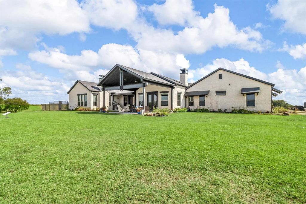 6910 County Road 662, Farmersville
