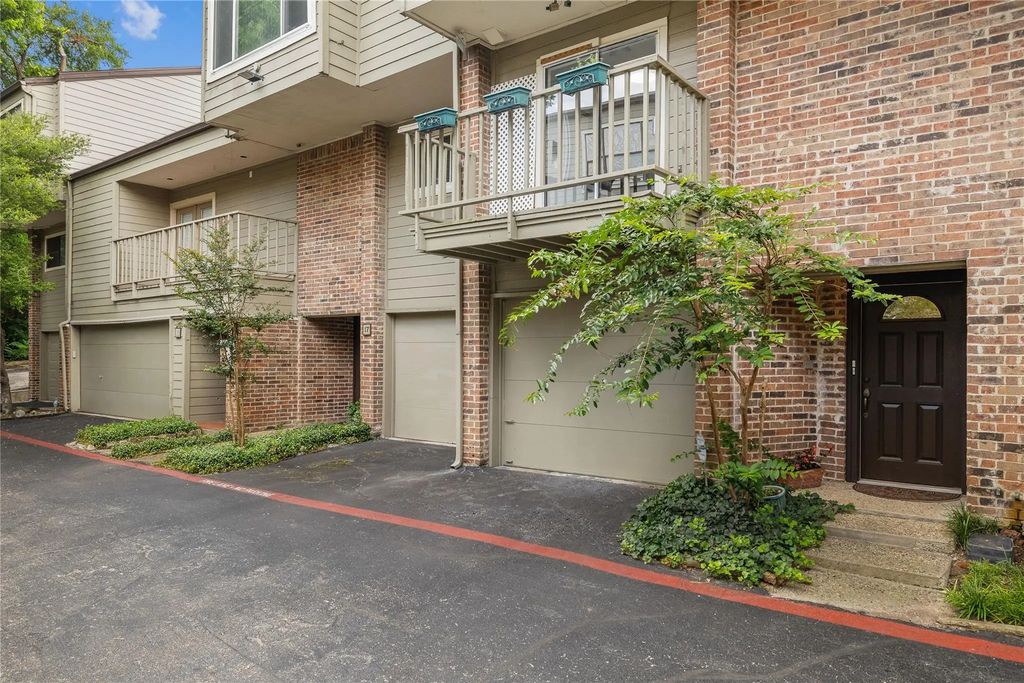 6808 Eastridge Drive C4, Dallas