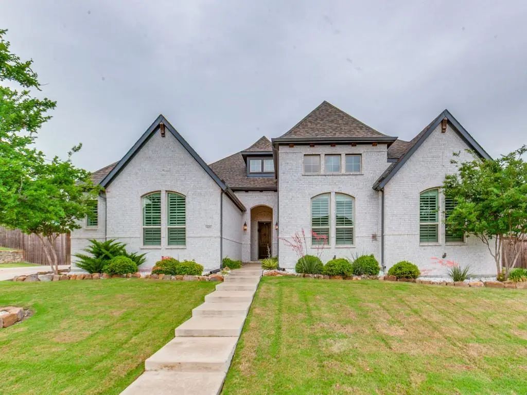 621 Sassy Drive, Murphy