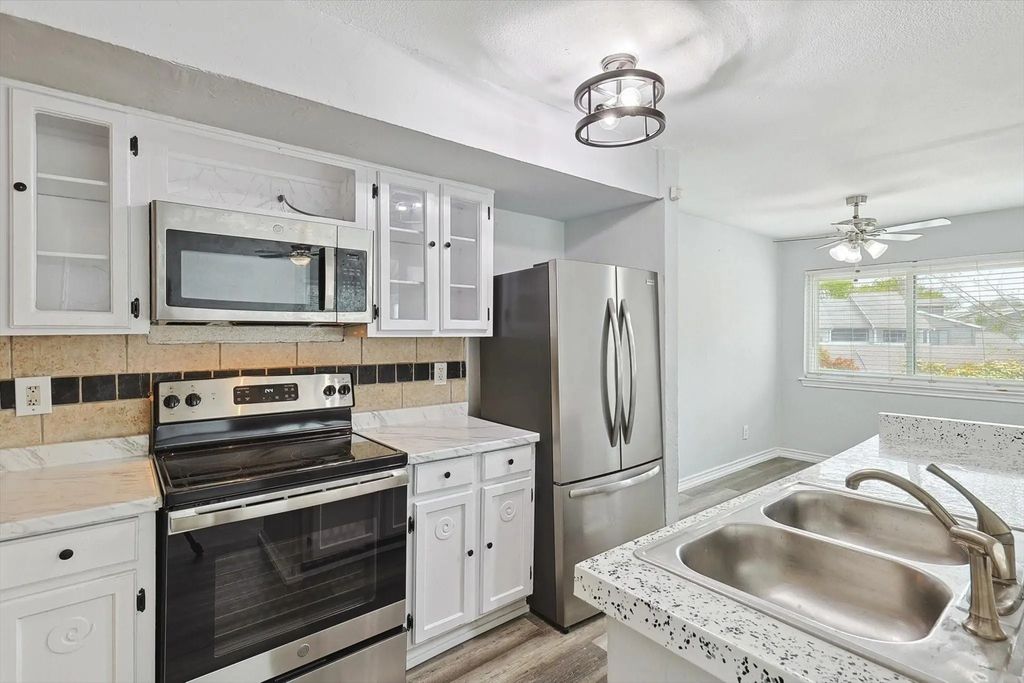 9805 Walnut Street C 206, Dallas