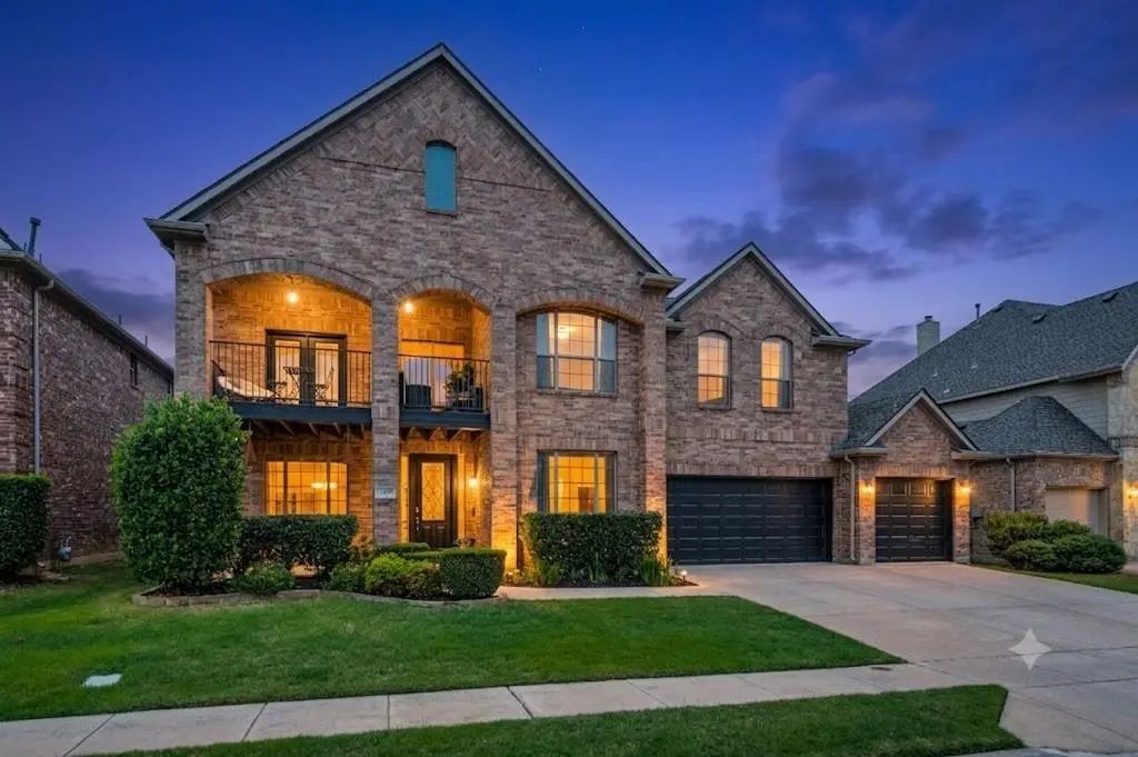 10249 Crowne Pointe Lane, Fort Worth