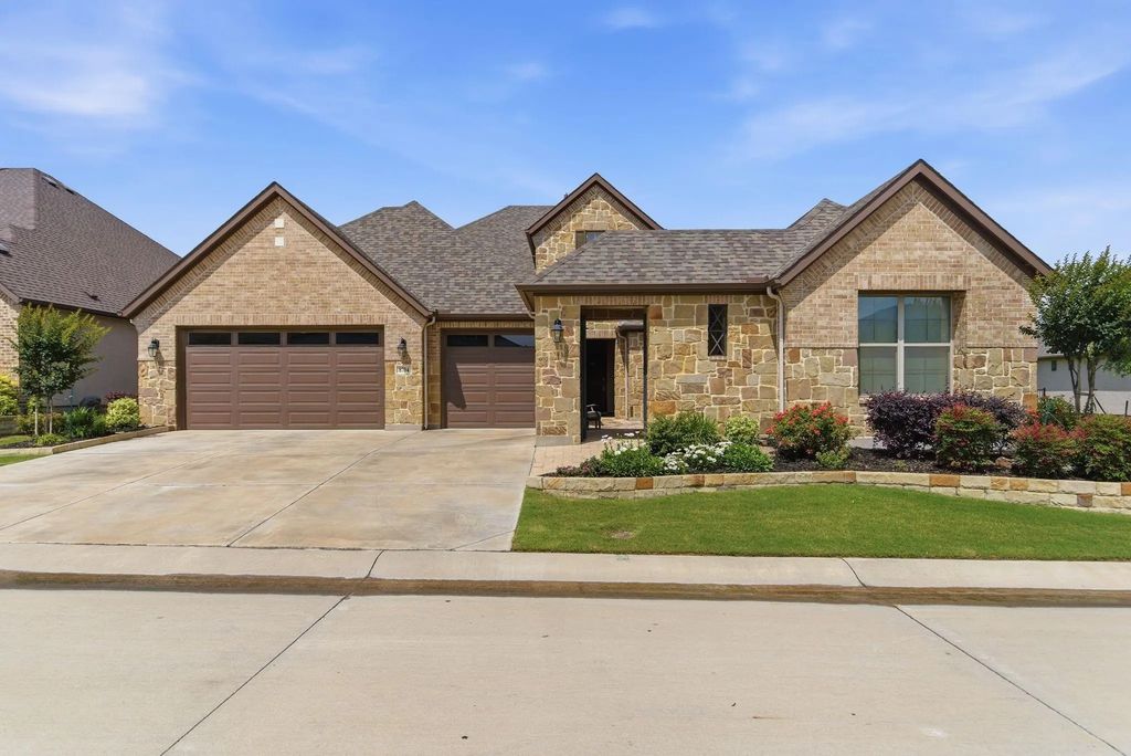 8704 Latite Lane, Denton