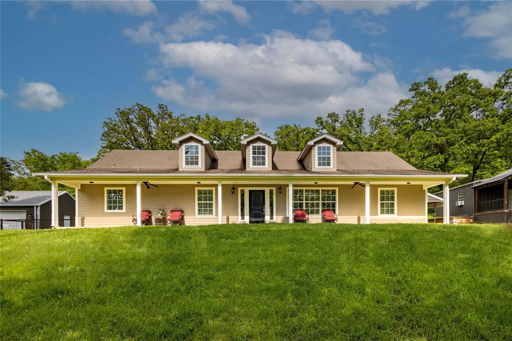 2657 Cr 2724, Mineola