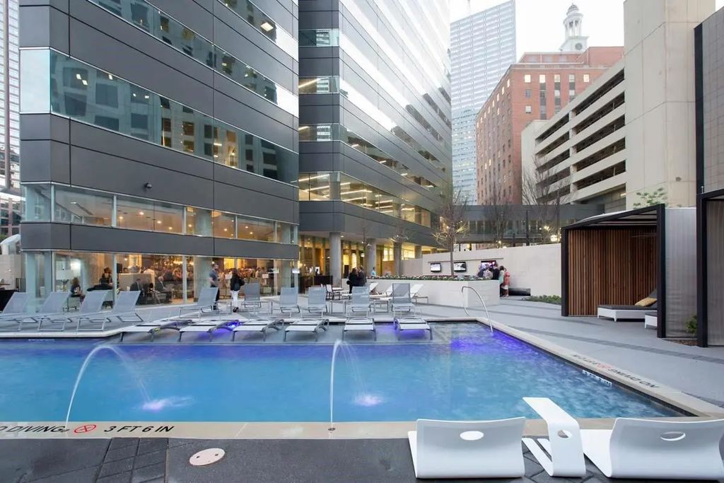 350 N St Paul Street 3002, Dallas