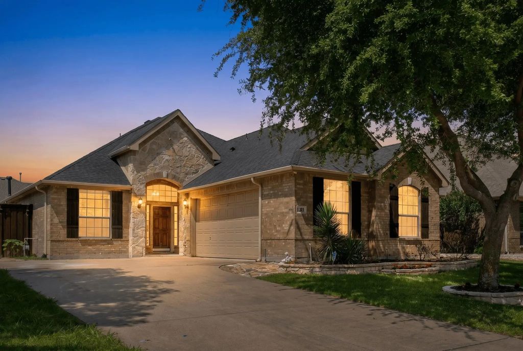 1122 Leafy Glade Road, Forney