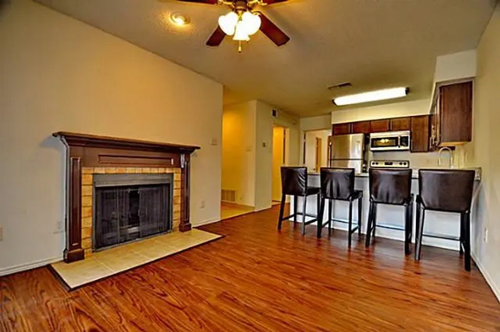 6910 Skillman Street 1010, Dallas
