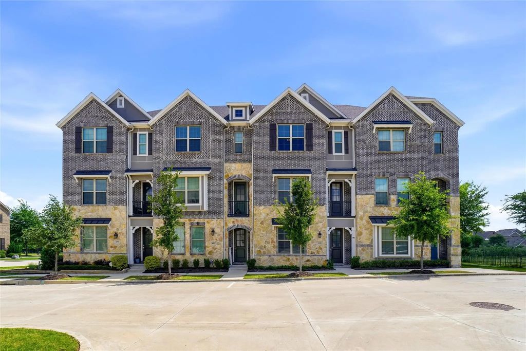 4488 N River Walk Drive, Flower Mound