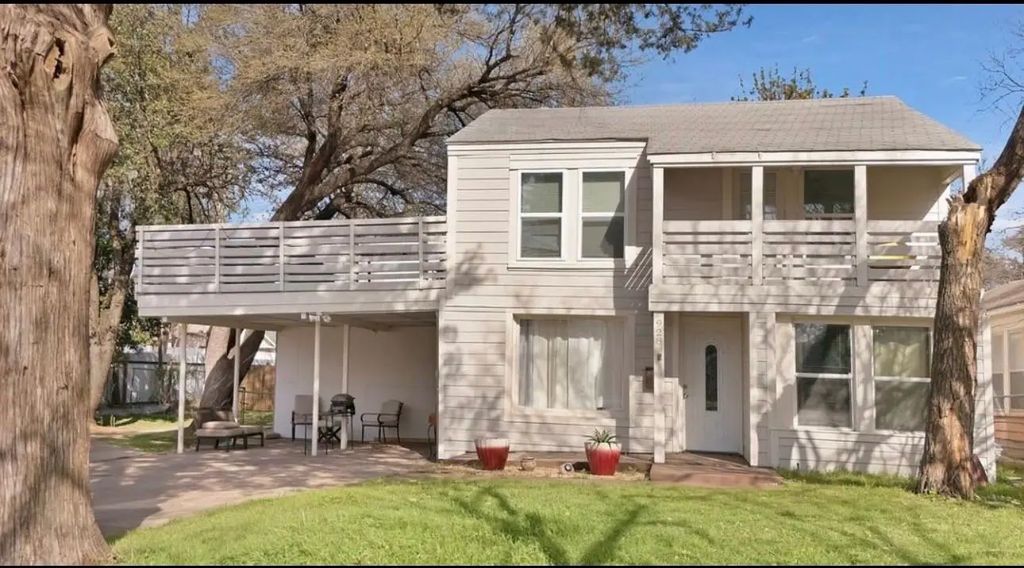 928 S Windomere Avenue D, Dallas