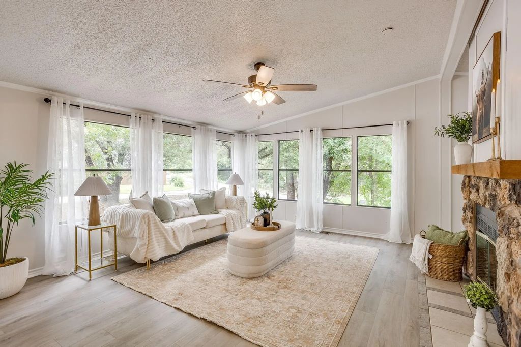 2600 Houston Court, Granbury