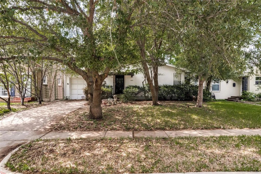 3805 Mattison Avenue, Fort Worth