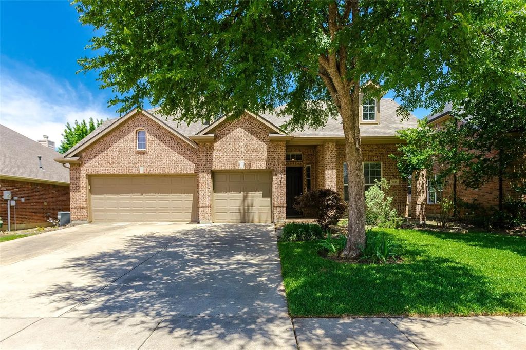 2617 Whispering Trail, Little Elm