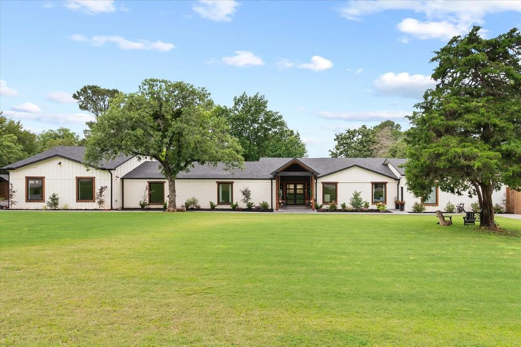 1584 Randol Mill Avenue, Southlake