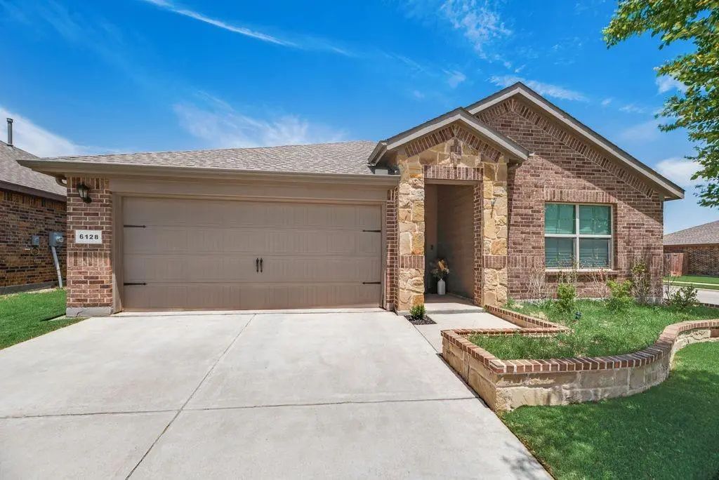 6128 Frontiersman Trail, Fort Worth
