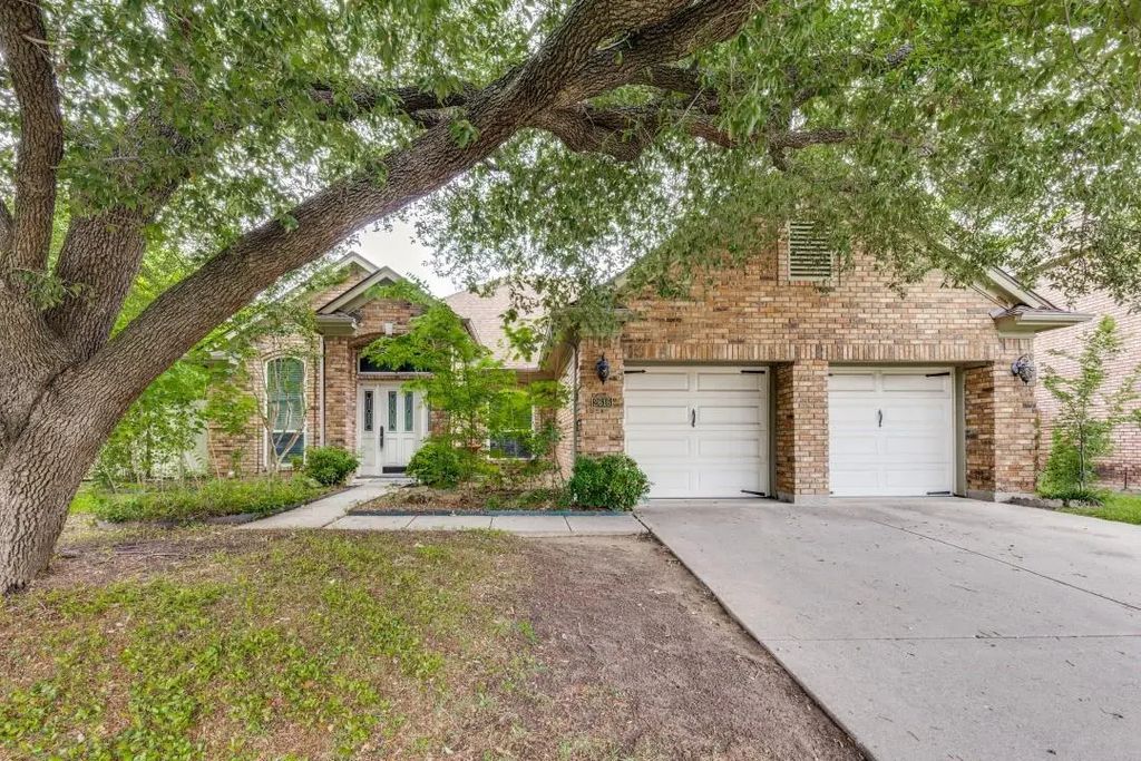 2616 Greencastle Lane, Plano