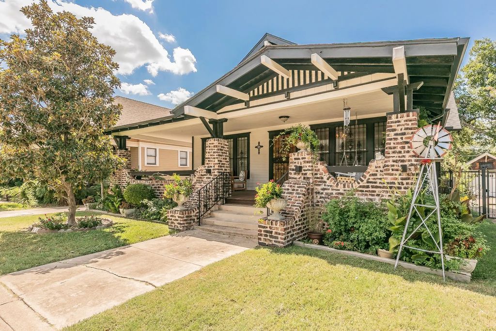 2238 College Avenue, Fort Worth