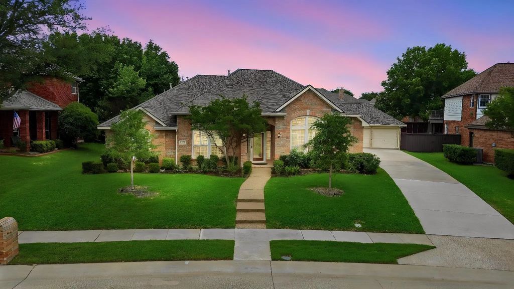 2709 Greenview Drive, McKinney