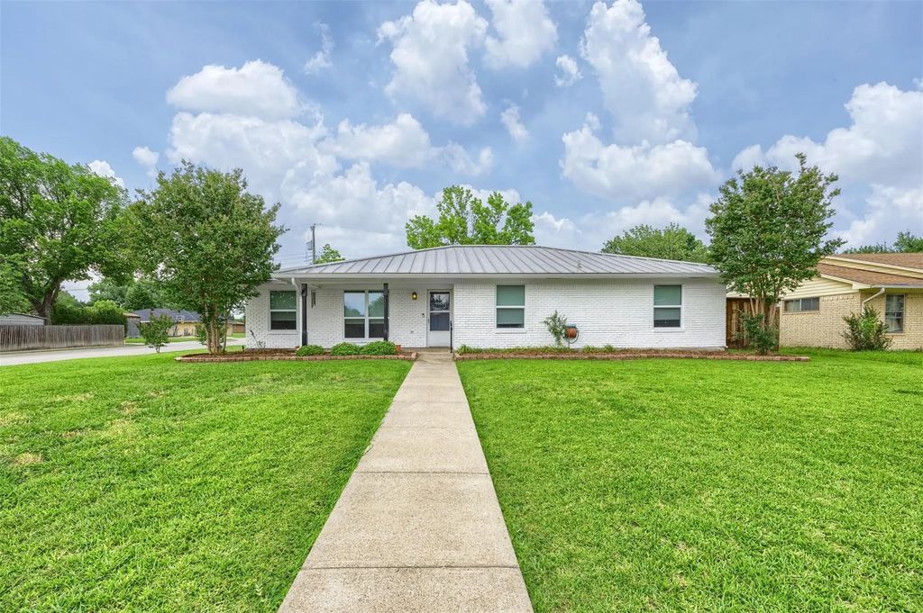 4006 Southridge Drive, Rowlett