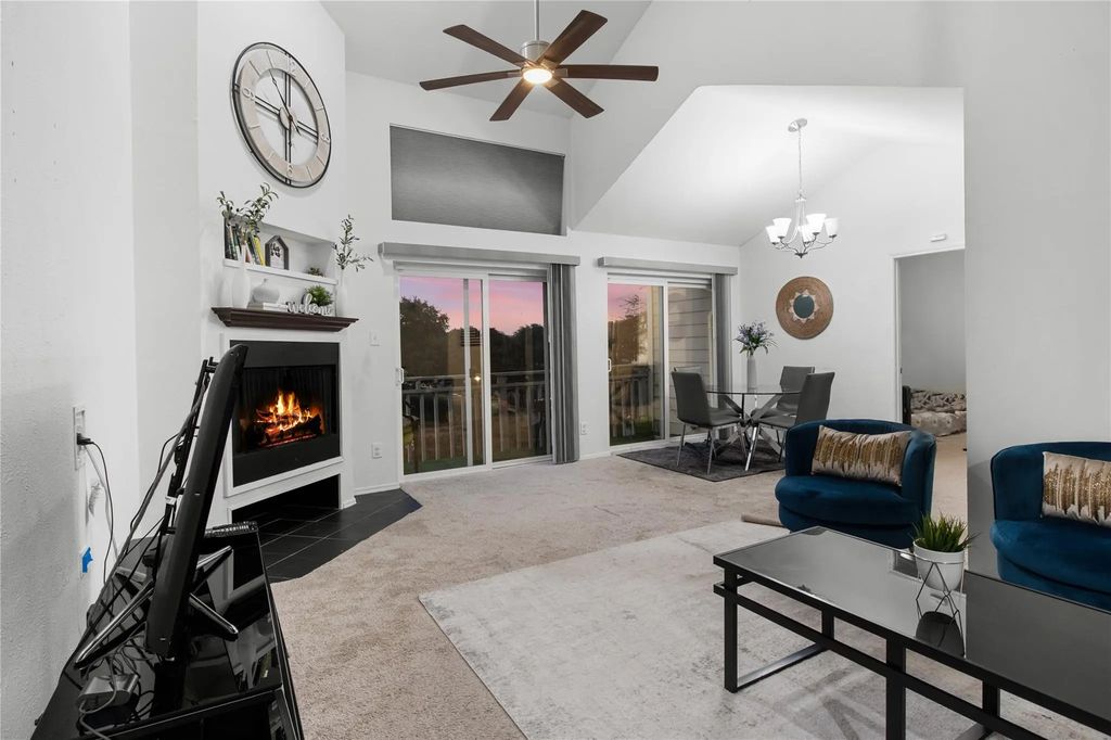 677 Cimarron Trail 677, Irving