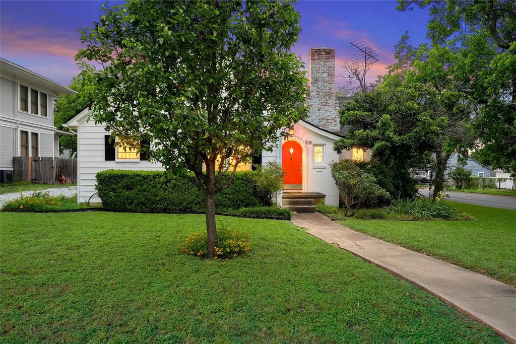 2530 Colcord Avenue, Waco