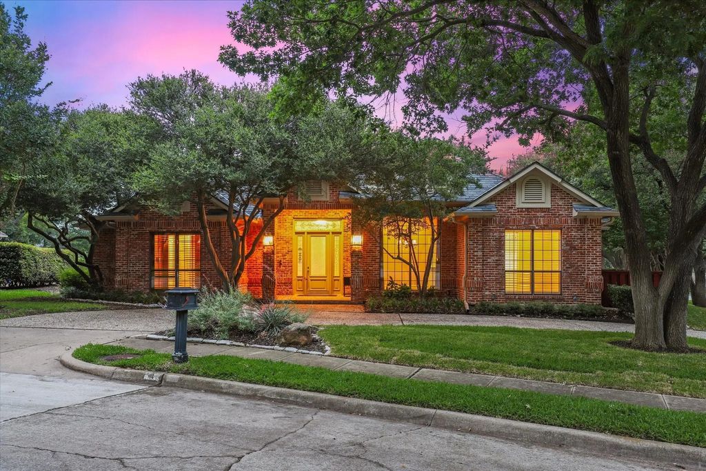 4 Champions Court, Frisco