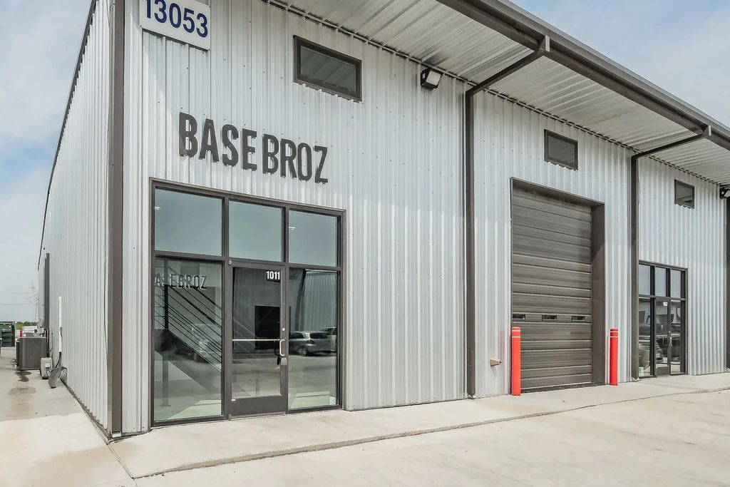 13053 Harmon Road 1011, Fort Worth