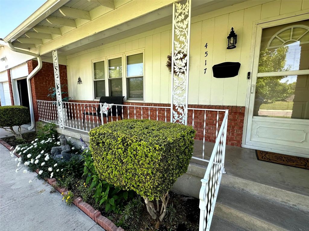 4517 Owendale Drive, Benbrook