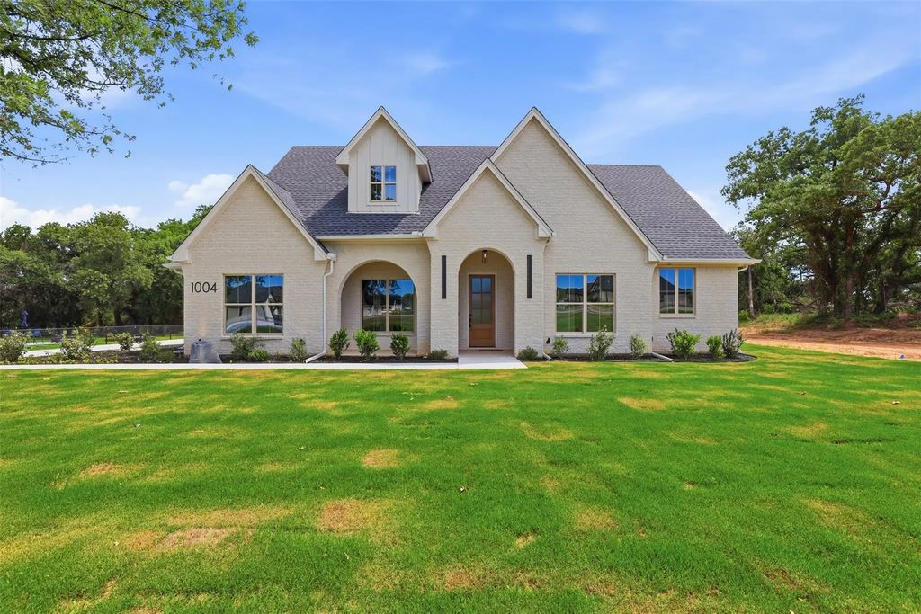 1004 Arbor Vista, Azle