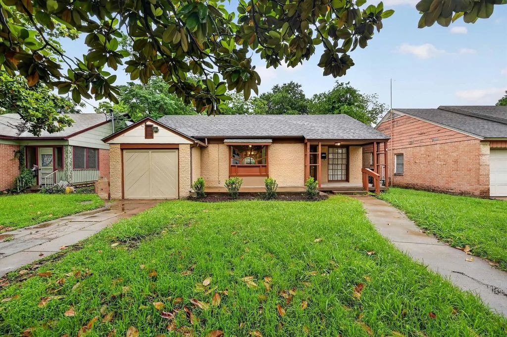 806 Buckalew Street, Dallas