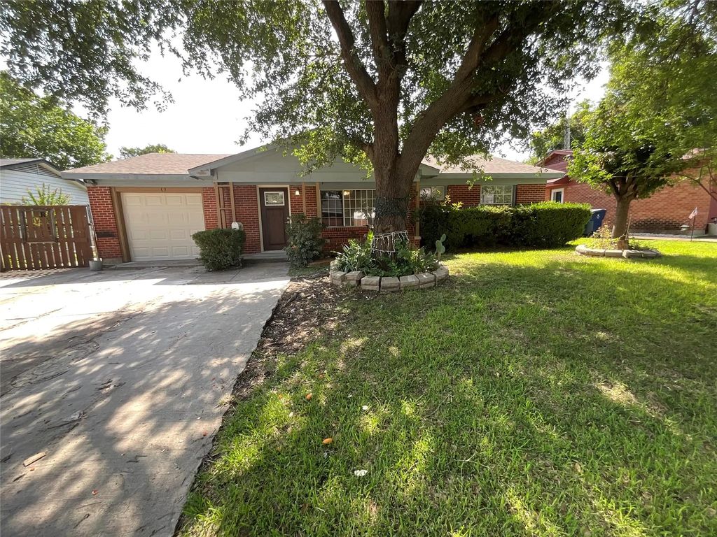 1804 S 5th Street, Garland