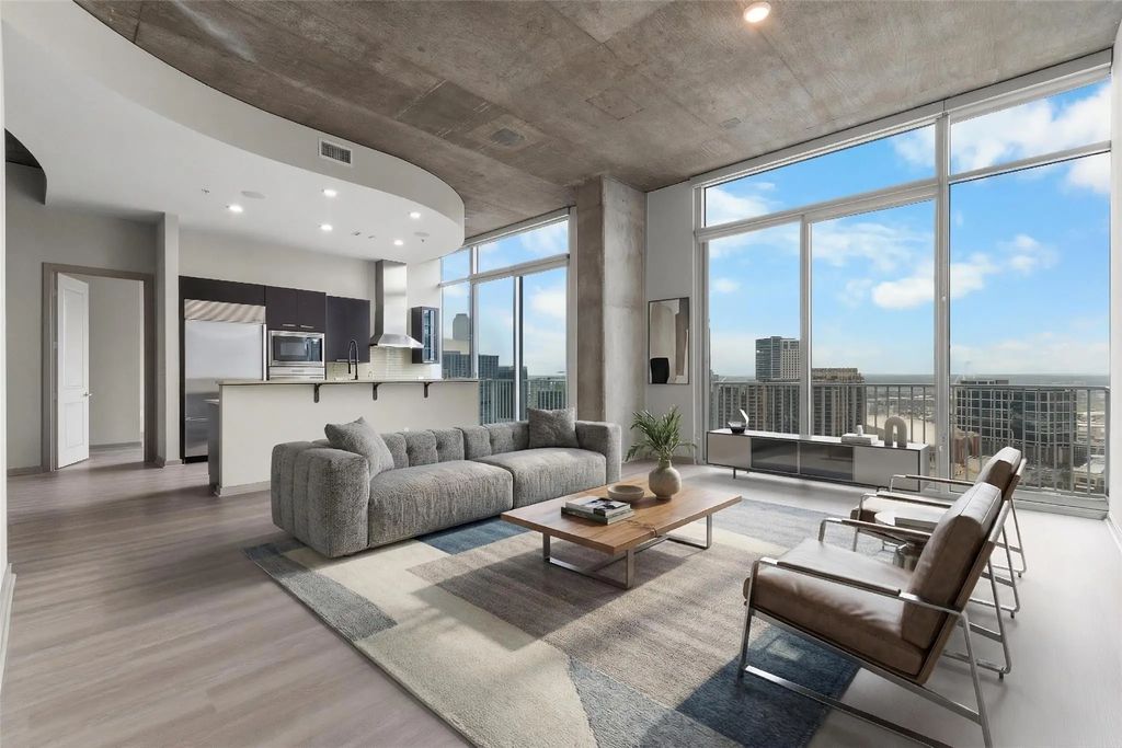 2728 Mckinnon Street 2106, Dallas