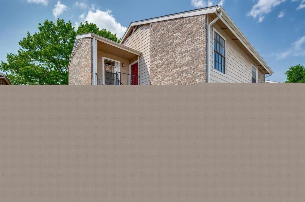 4748 Old Bent Tree Lane 908, Dallas