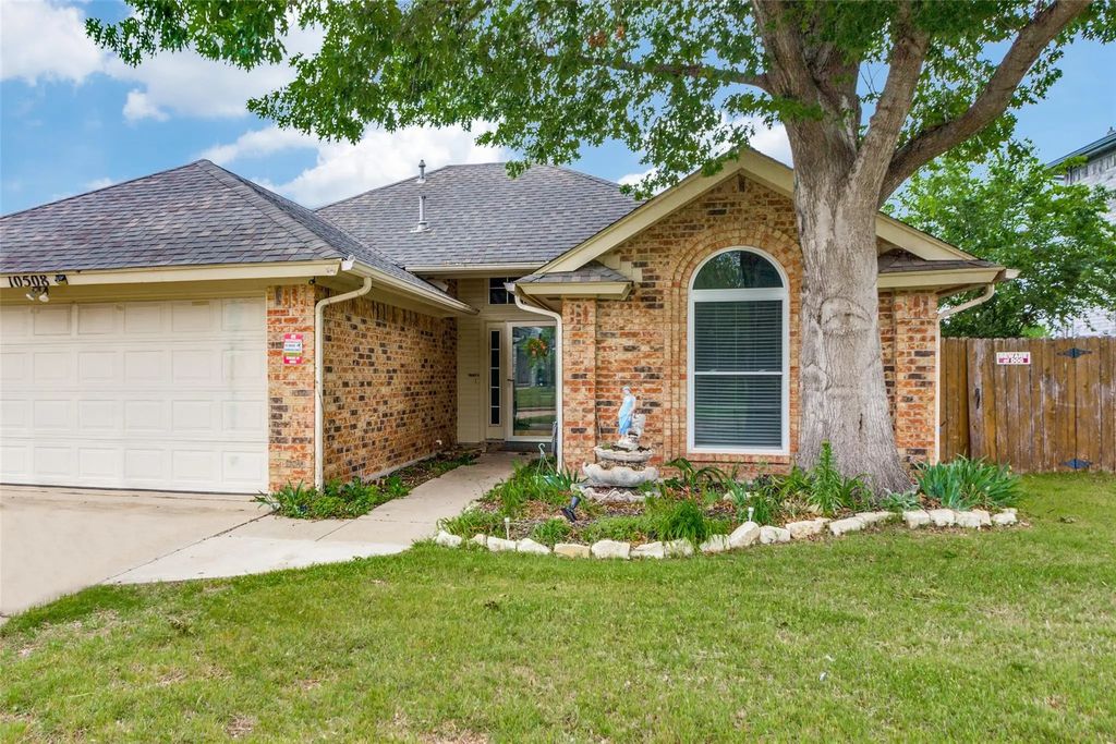 10508 Maria Drive, Fort Worth